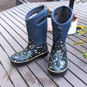 Bogs winter boots for kids size 2 Waterproof -34C